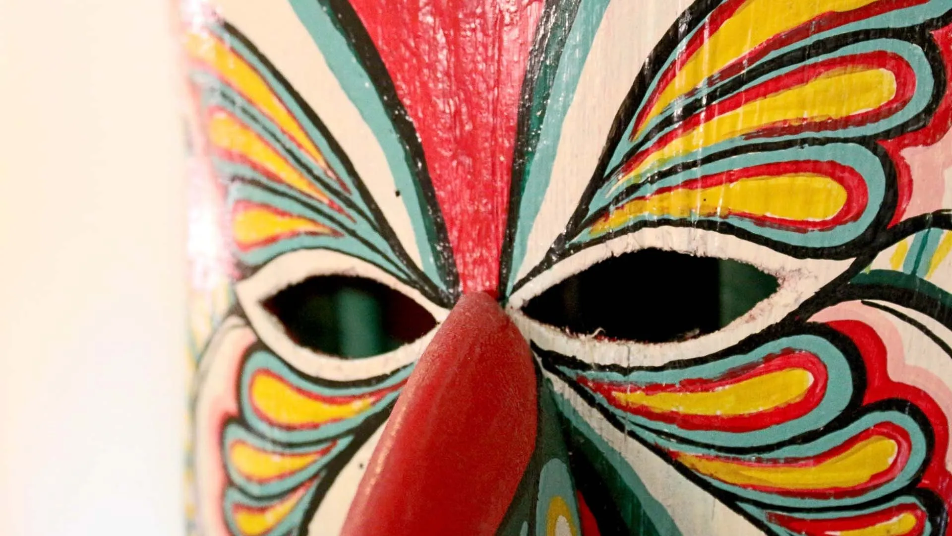 Coleccionista de máscaras: fascinación por el arte popular (opinión)