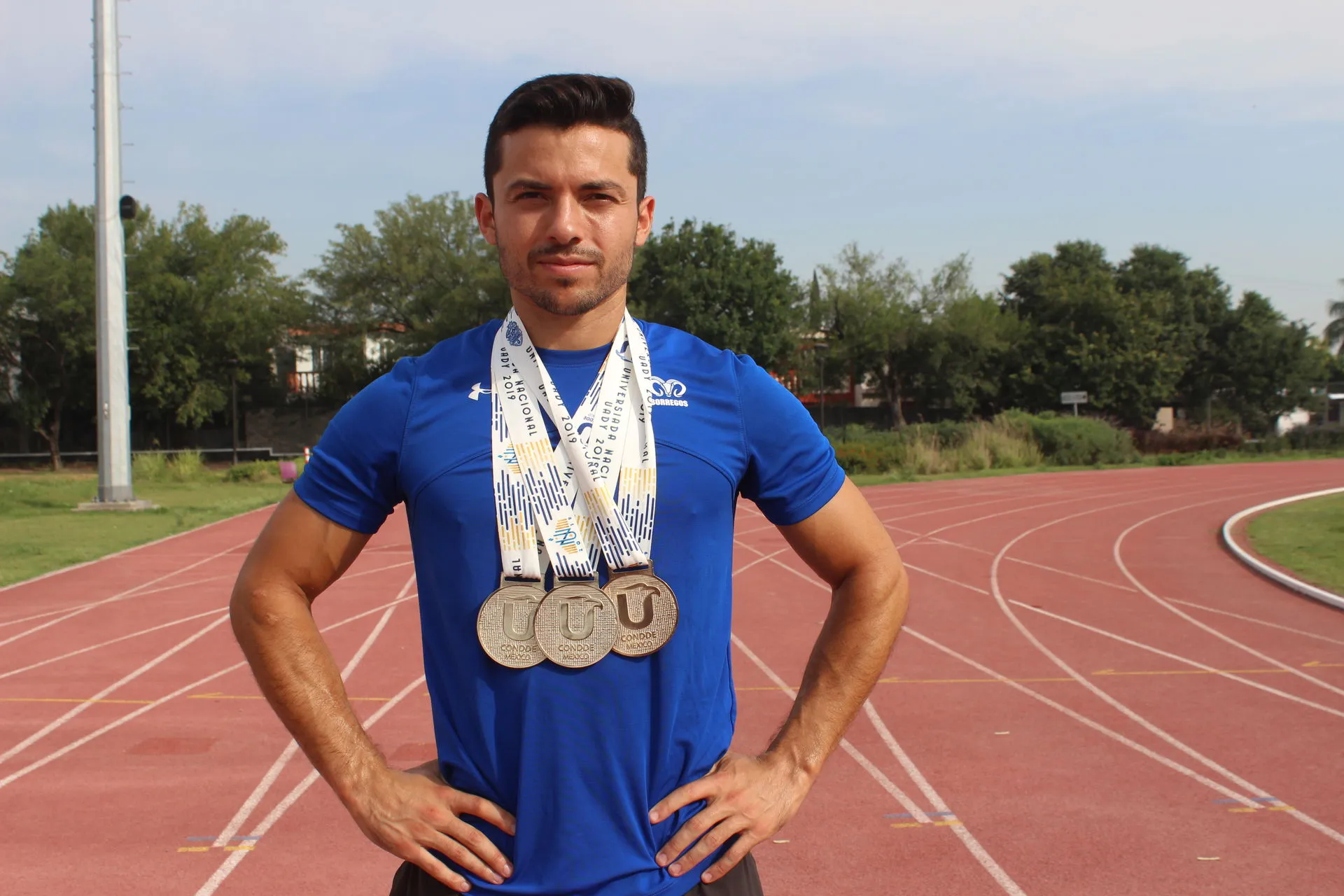 Adrián Rivera: sus saltos y relevo son… ¡de oro!