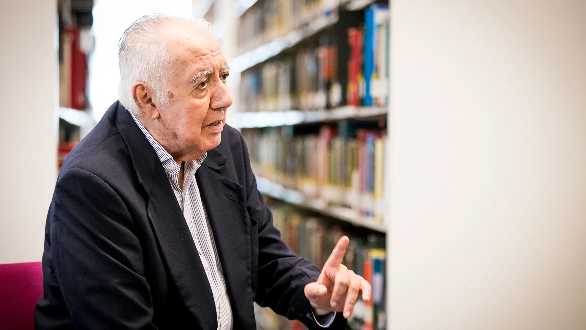 114 semestres dando clase: La historia del profesor Alfredo Brunell