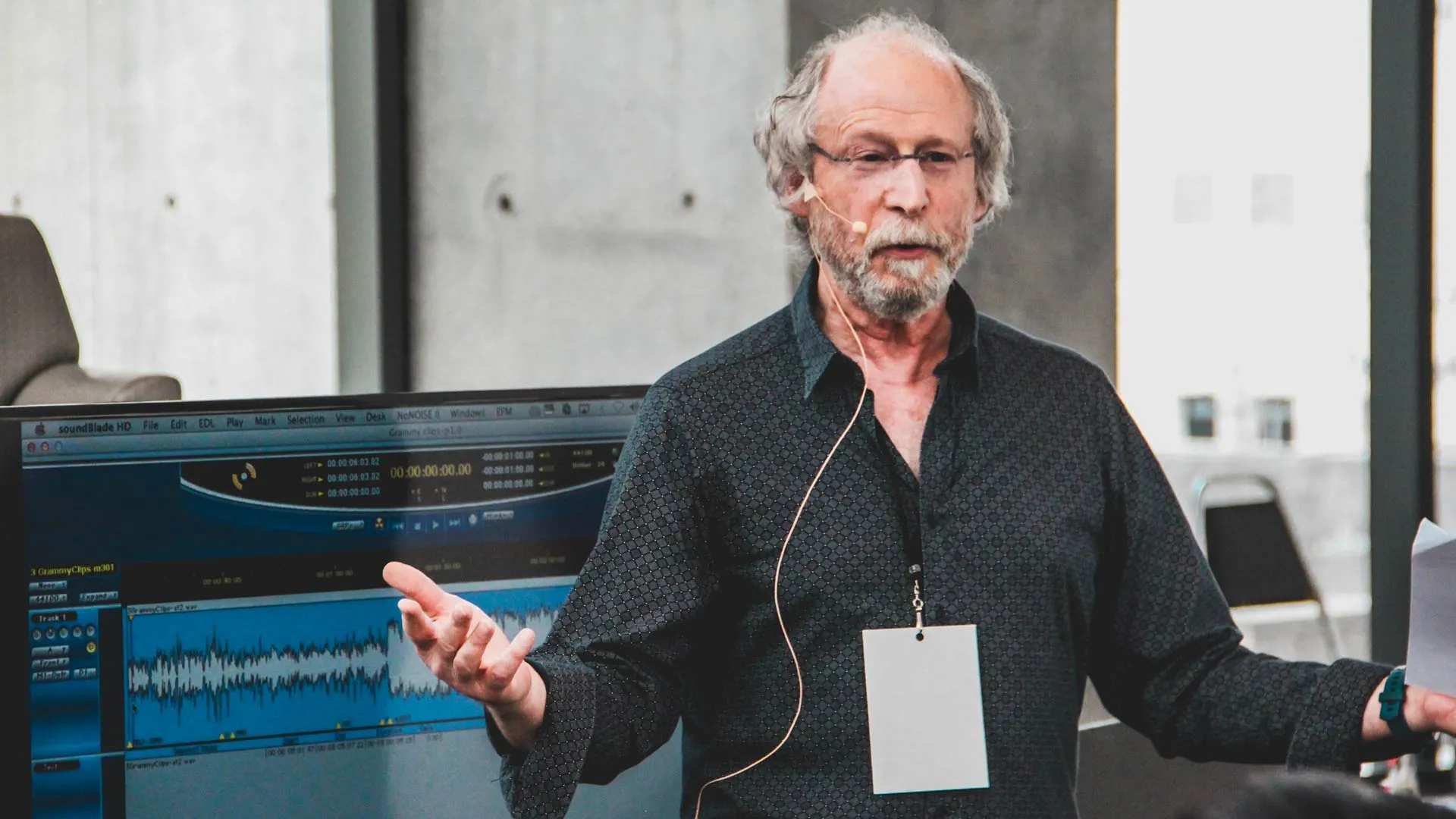 Ganador del Grammy revela cómo destacar en la industria musical