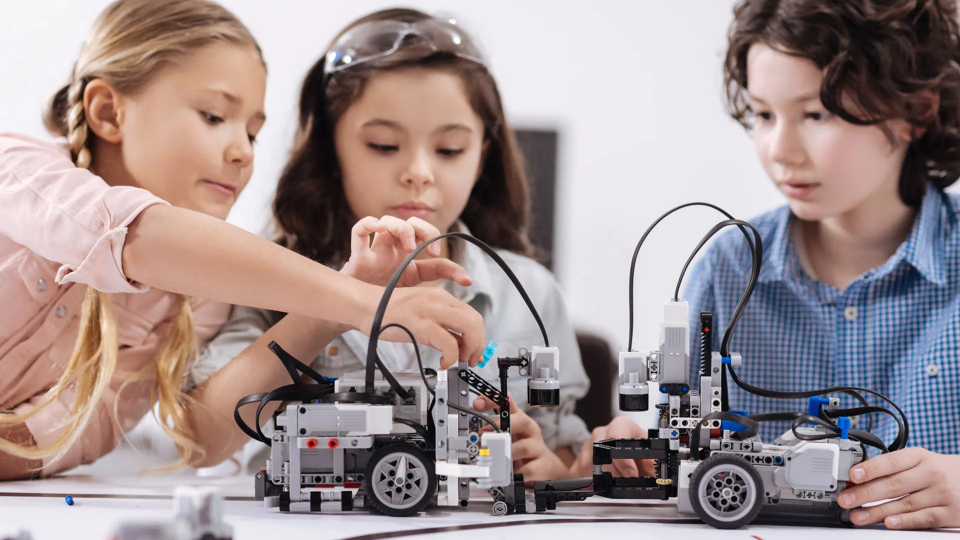 La empresa Briko de egresados del Tec de Monterrey busca que los niños mexicanos se familiaricen con la programación y la tecnología