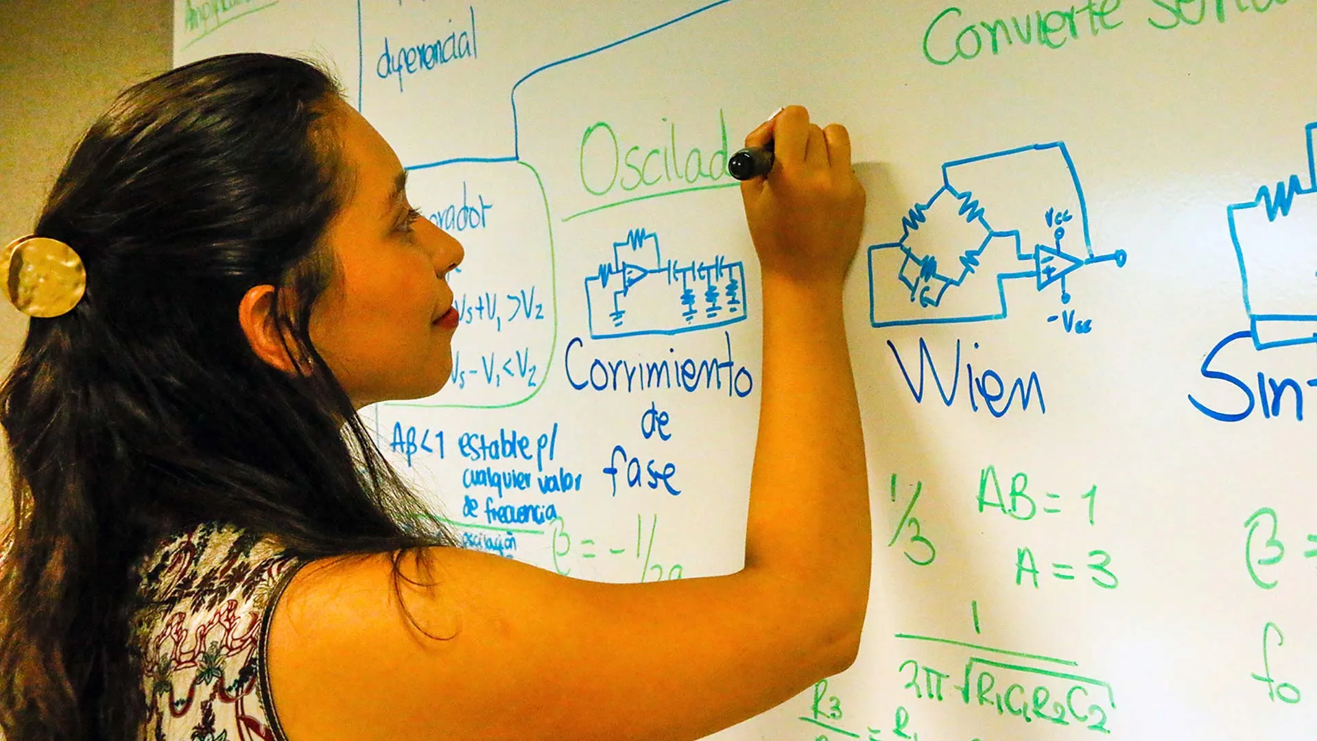 MIT le abre la puerta: gana beca para estudiar maestría