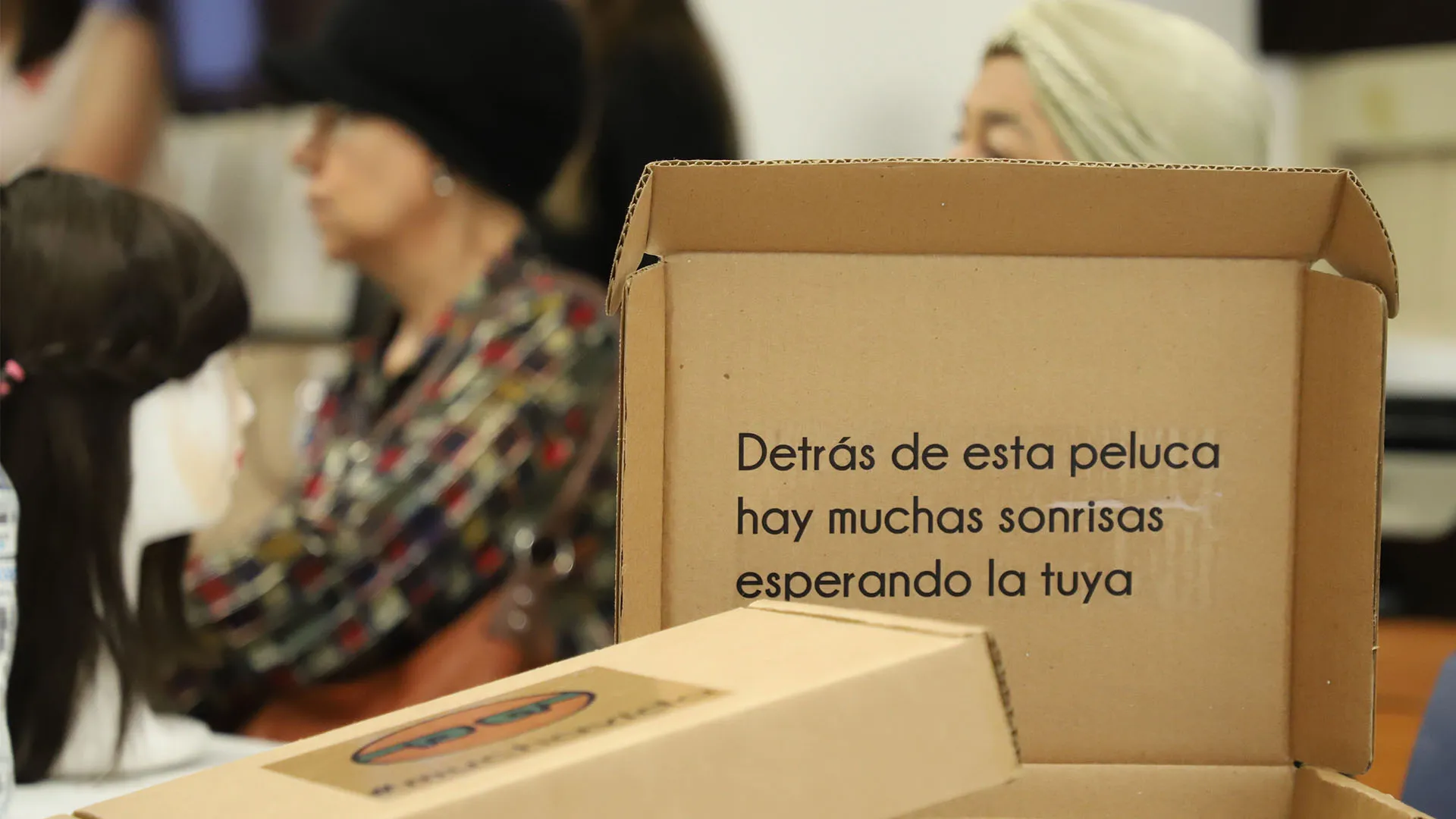 Impulsan labor del Taller de Pelucas Oncológicas de Coahuila