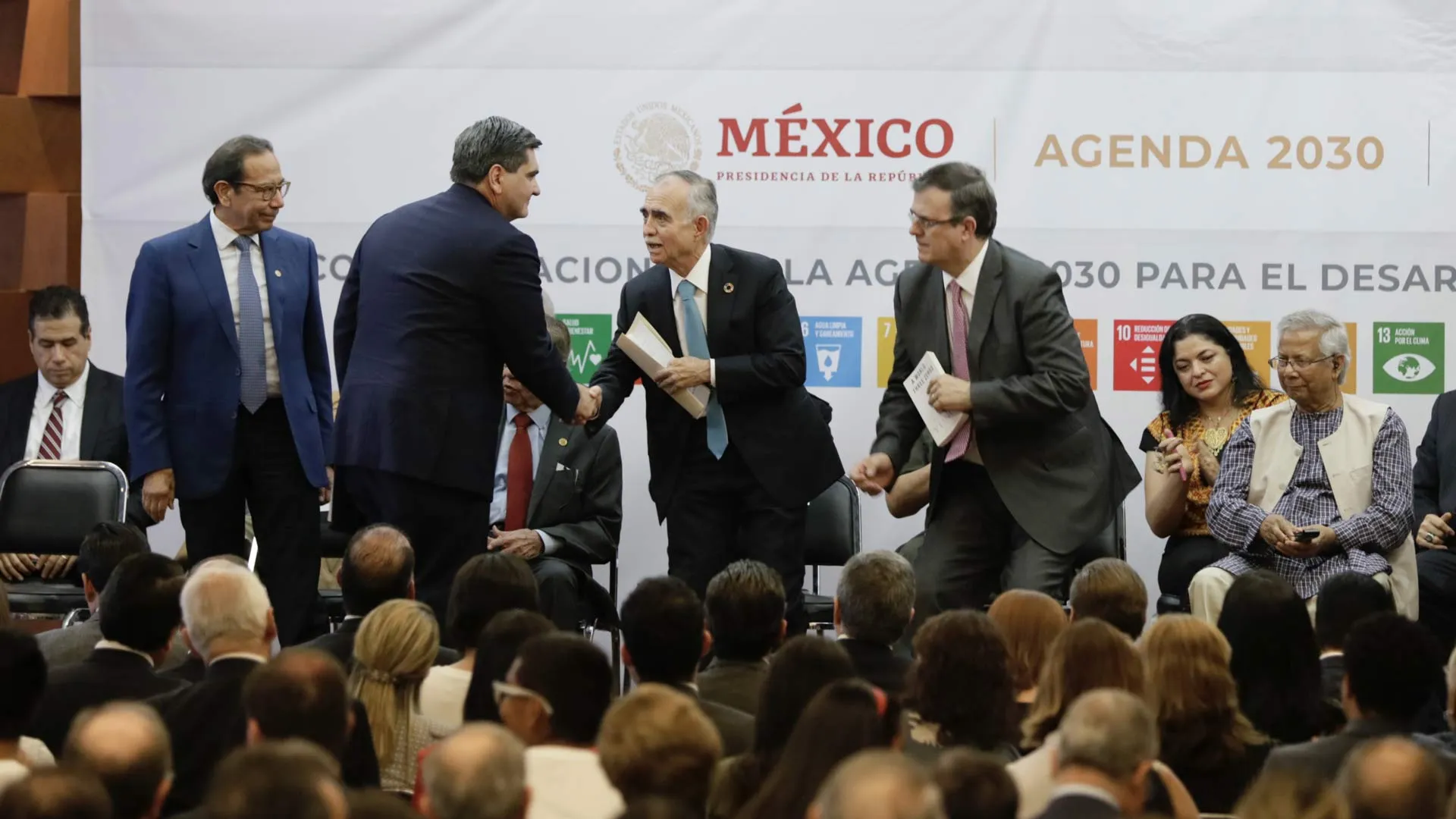 Todos debemos participar en el desarrollo sostenible.- David Garza