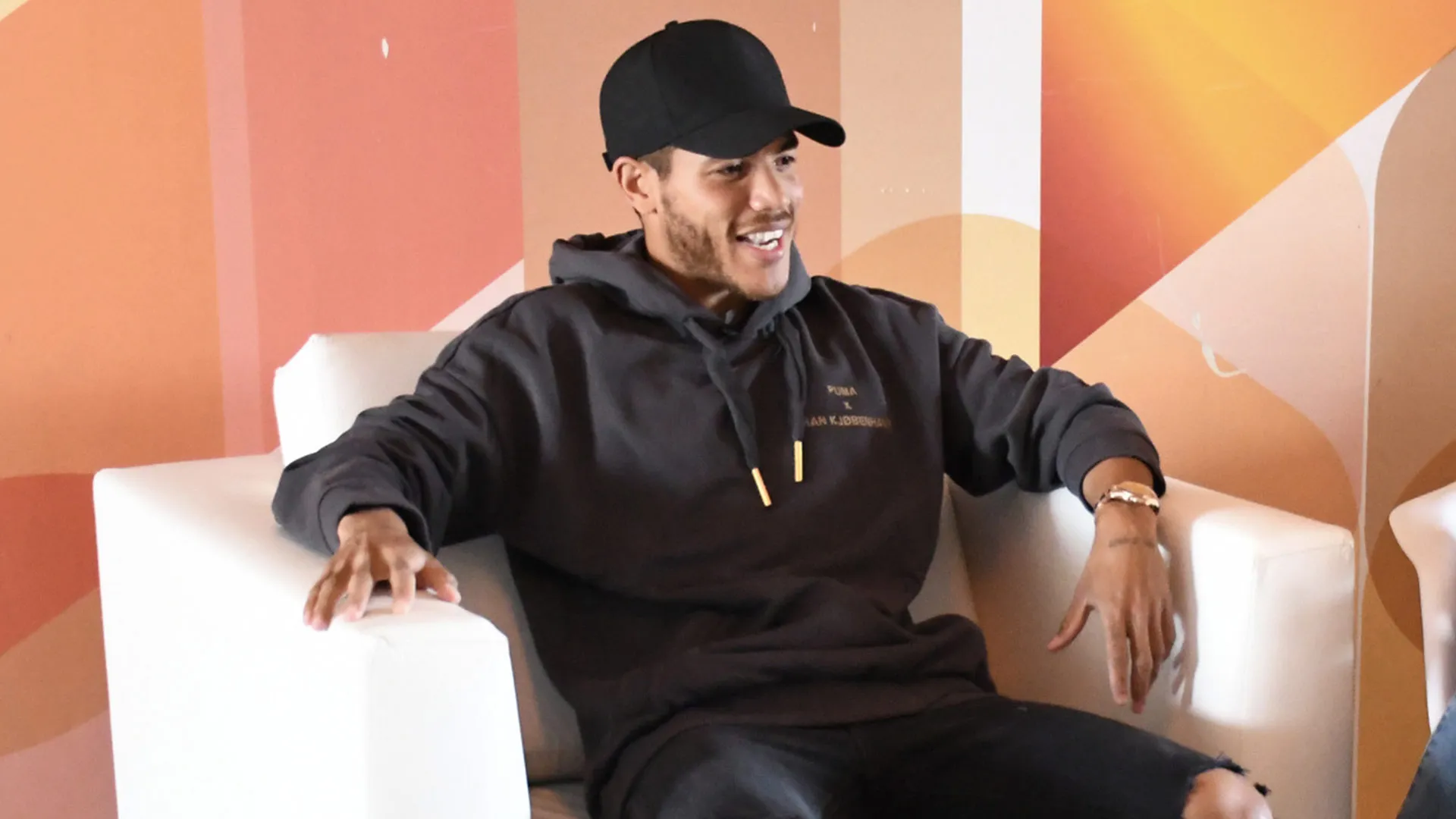 Jonathan Dos Santos entrevista Tec de Monterrey