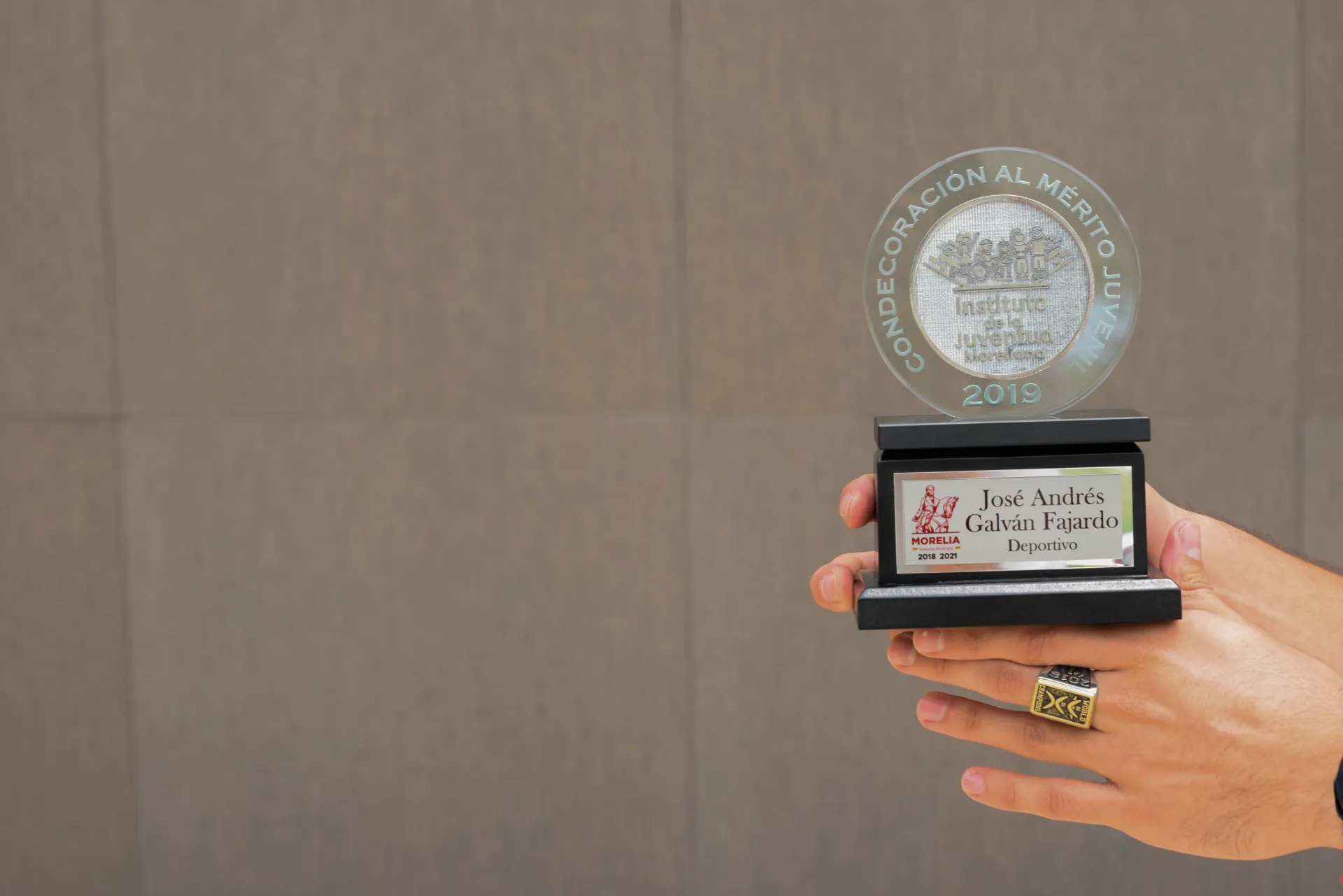 Condecoración al mérito juvenil del mejor deportista