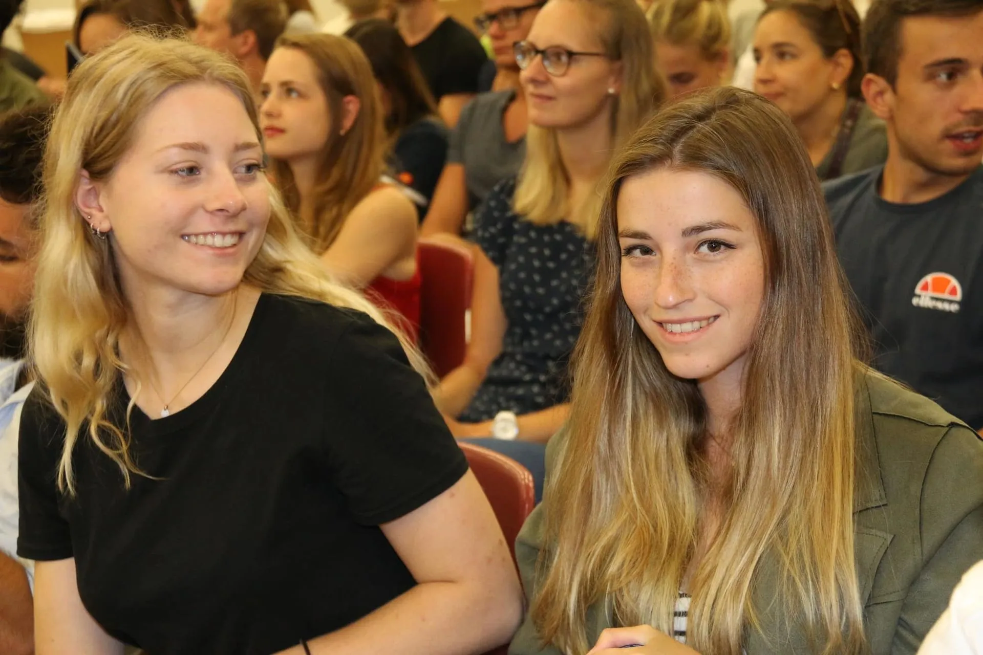 Bienvenida extranjeros