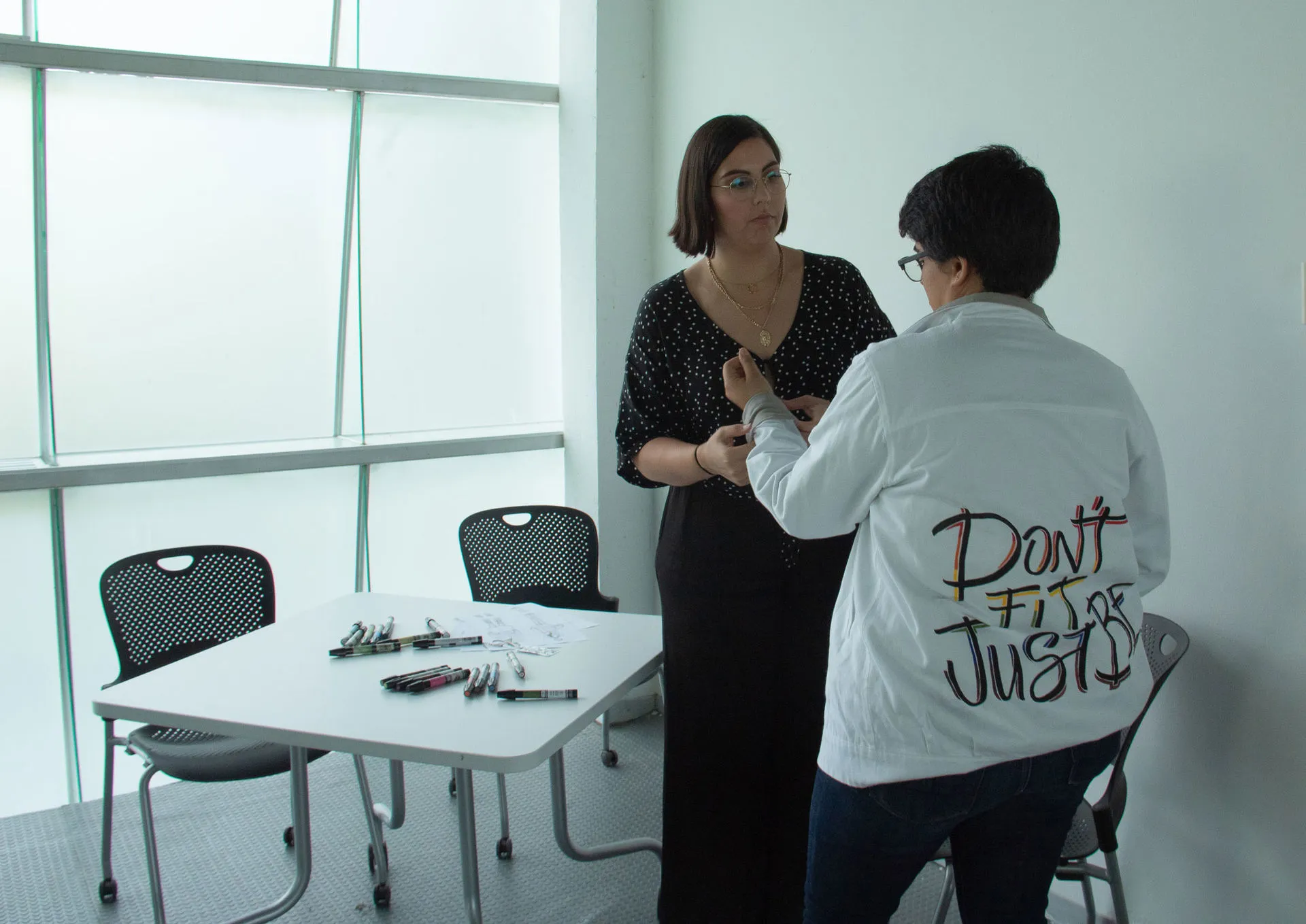 Alumnas del Tec con su marca ION