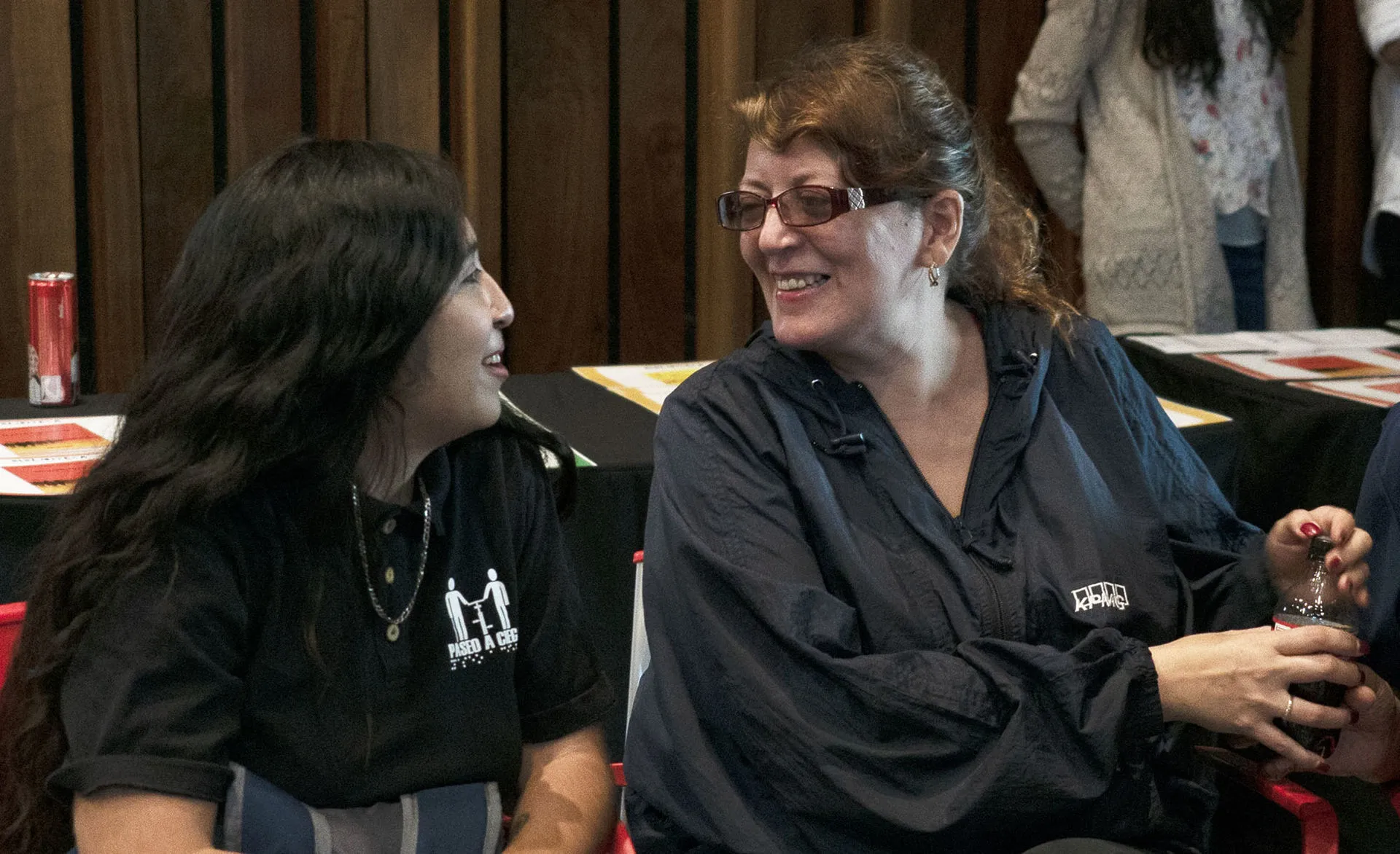 asistentes a Lee: Migramos