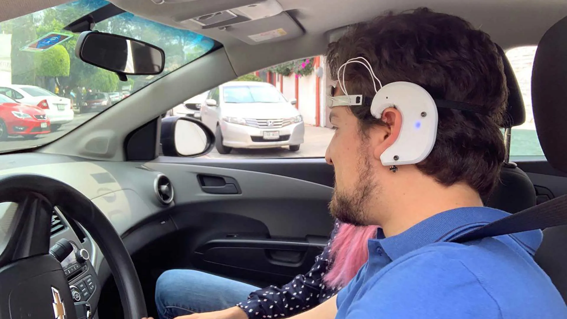 Egresados del Tec buscan prevenir somnolencia en conductores 