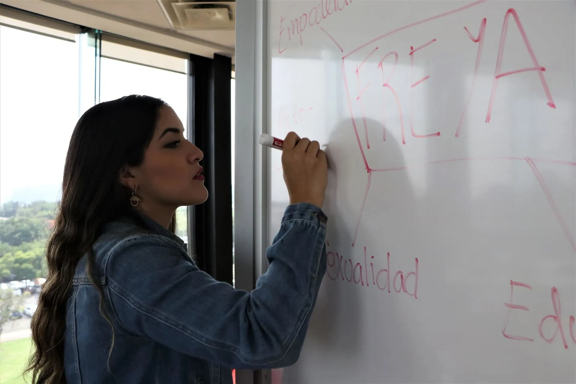 Alejandra Banda alumna integral