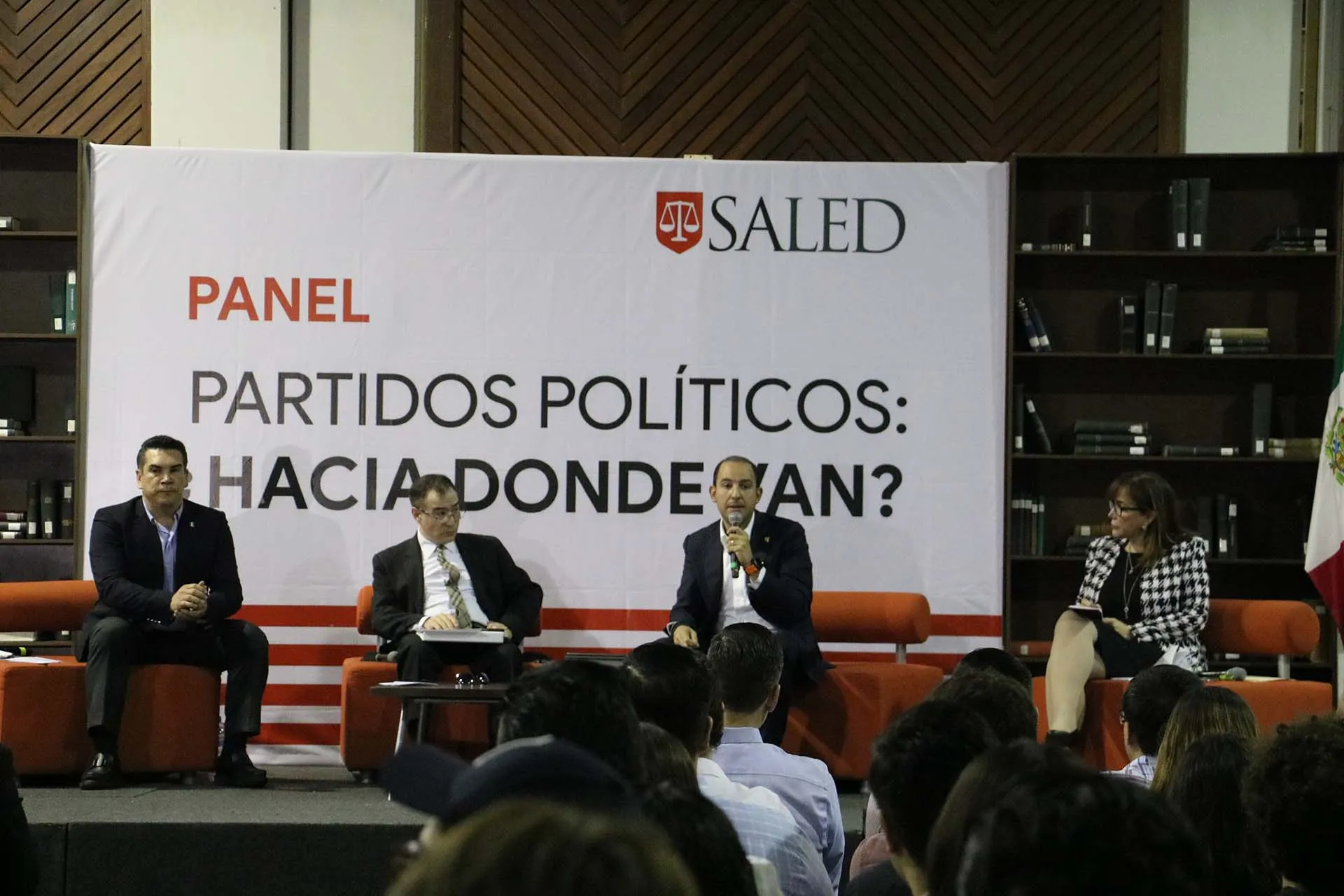 Partidos políticos sin rumbo