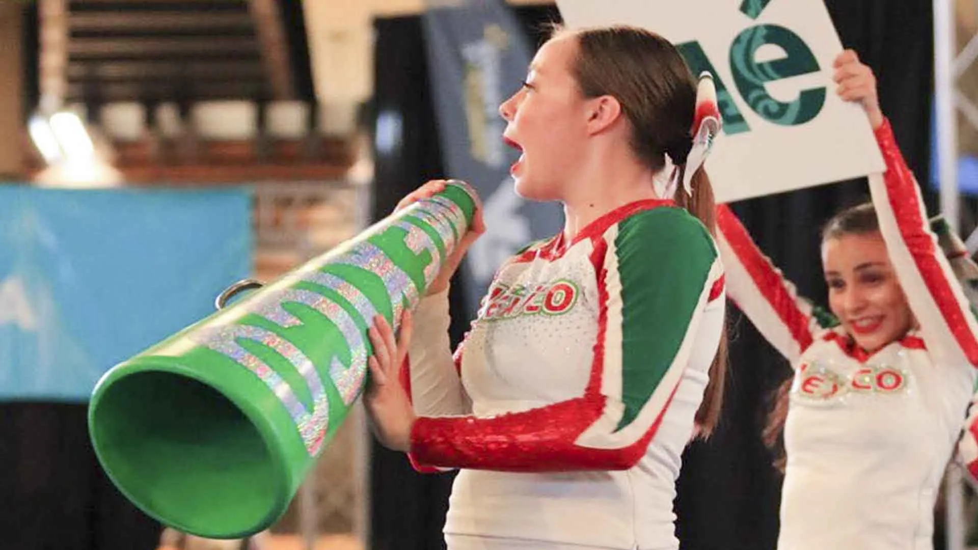 Victoria Arruñada animando el ambiente. 