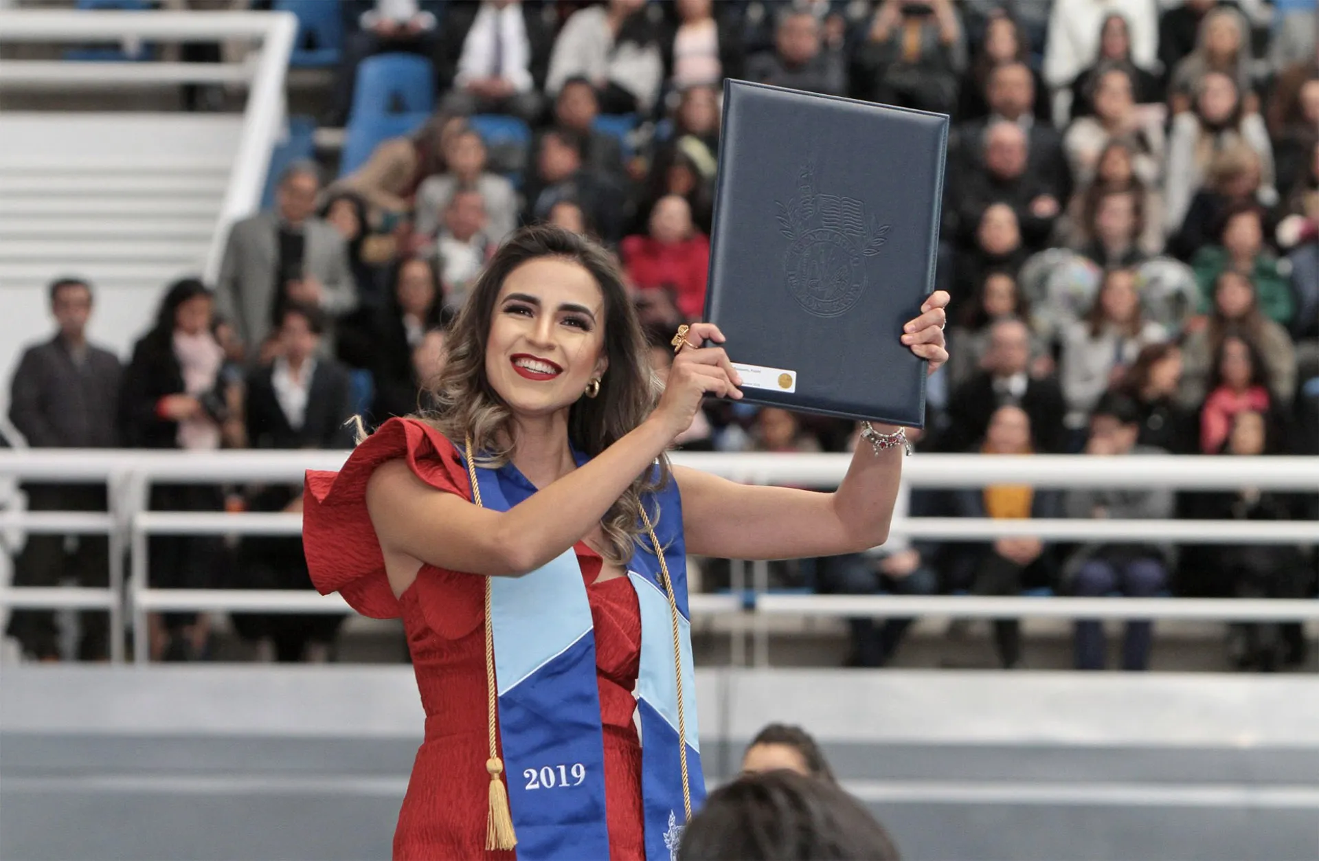 Alumna del Tec de Monterrey recibe título profesional