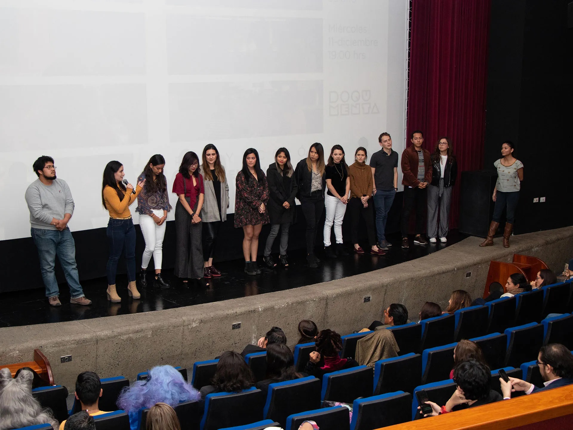 Alumnos del Tec de Monterrey presentando sus documentales
