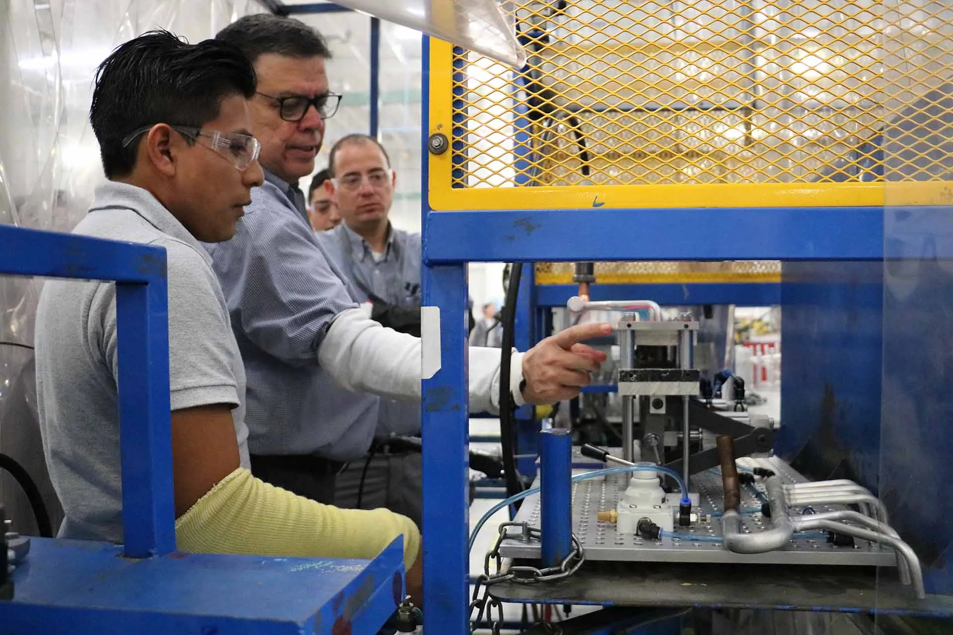 Innovan sistema de pruebas de fugas en Frigus Bohn