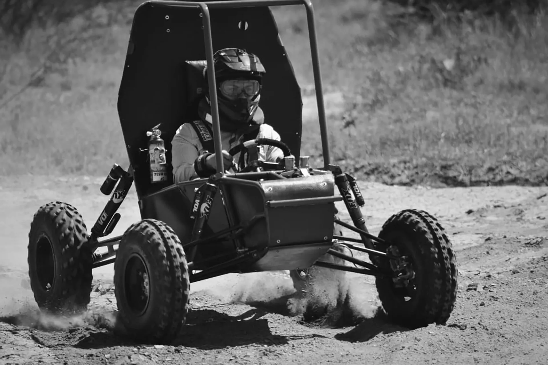 Grupo Estudiantil del Tec de Monterrey fabrica coche todoterreno