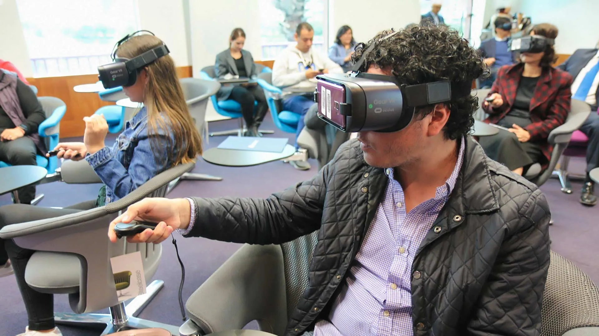 ¡De vanguardia! Abren VR Lab en escuela de negocios del Tec