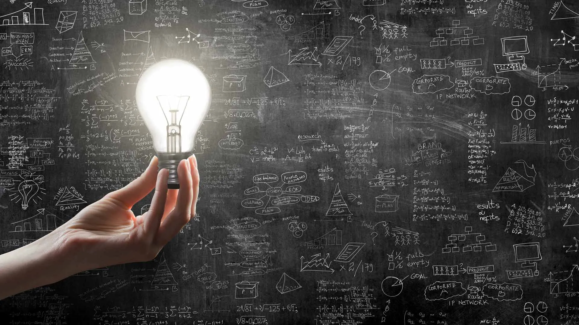 Seleccionan 3 proyectos de innovación educativa para recibir el Fondo Novus Tríada