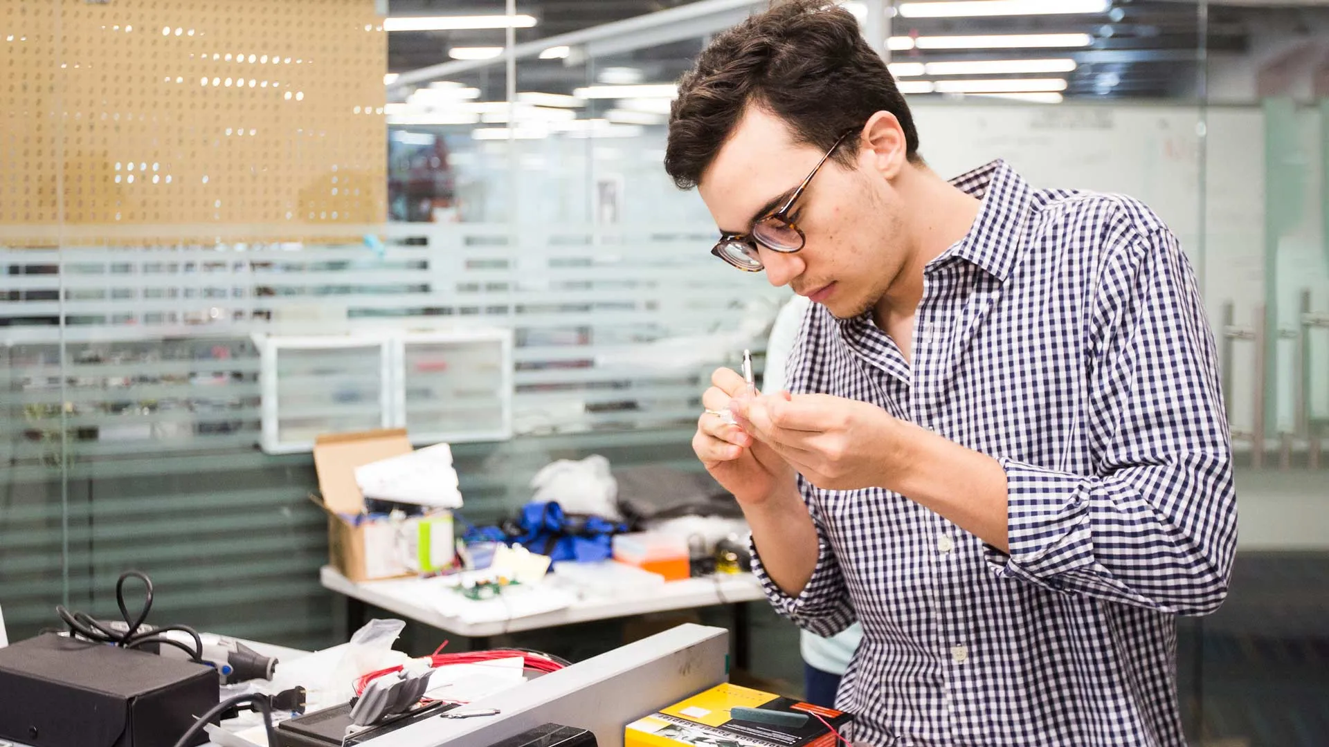 Exponen balances sobre el Modelo TEC21, a un semestre de su implementación al 100%