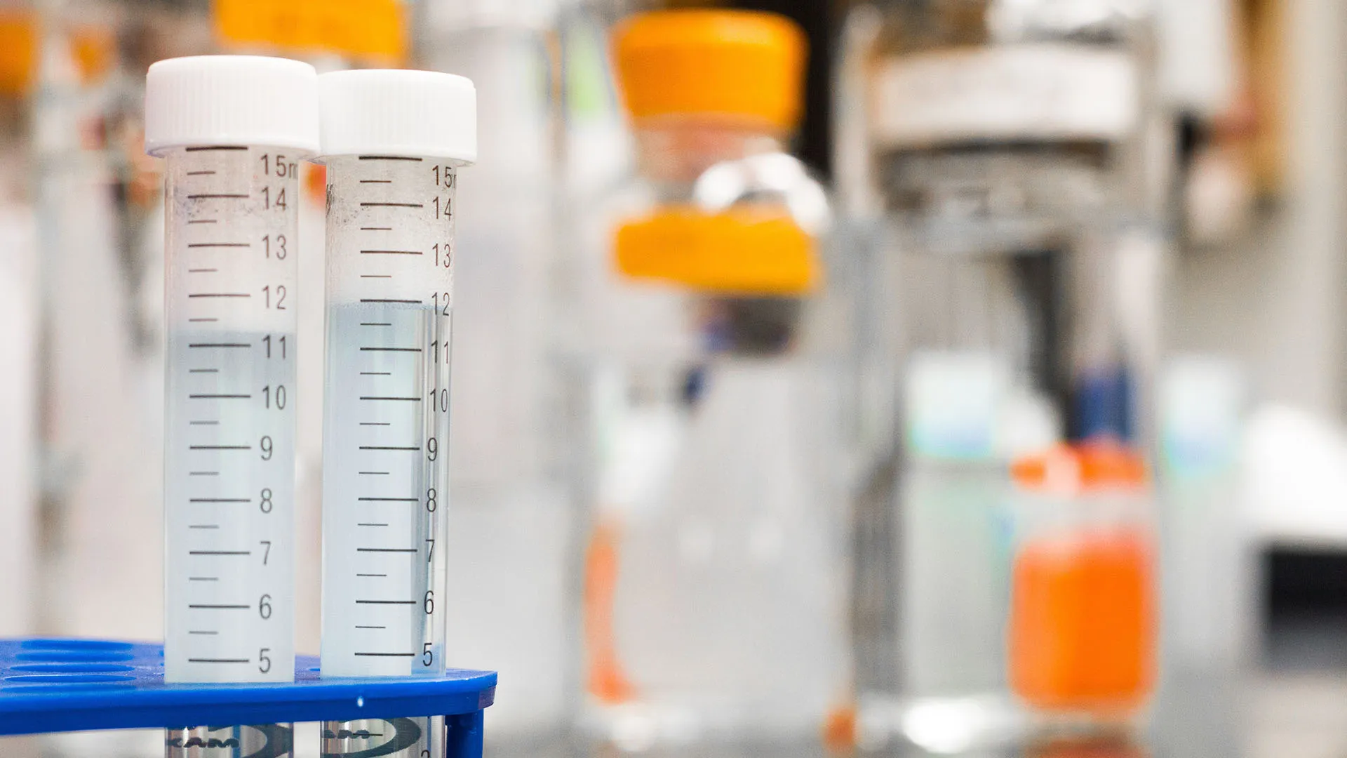 Mexicano investiga cómo reducir impacto de quimioterapias