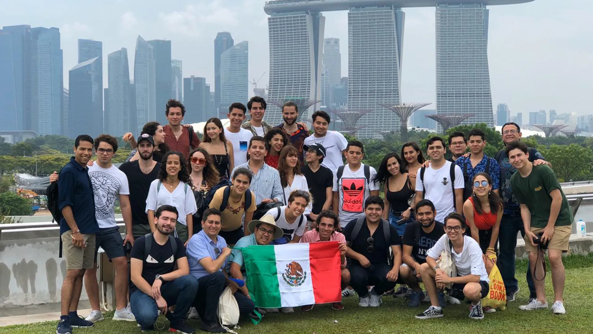 Alumnos durante Semanai en Singapur