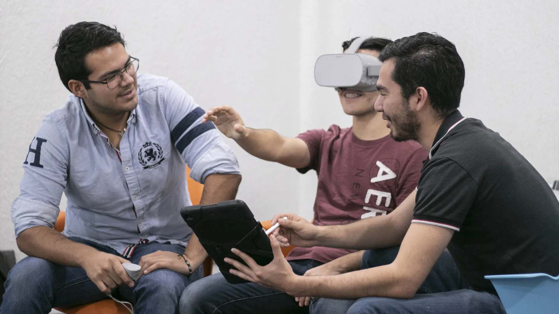 Alumnos Tec crean Xtend realidad virtual