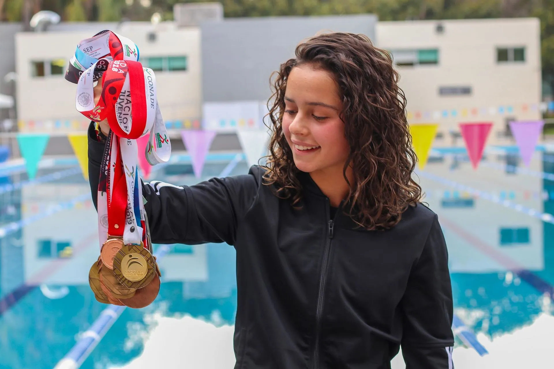 Victoria Cervantes combina sus estudios en PrepaNet y sus entrenamientos, para ser una futura profesionista y estrella en este deporte.