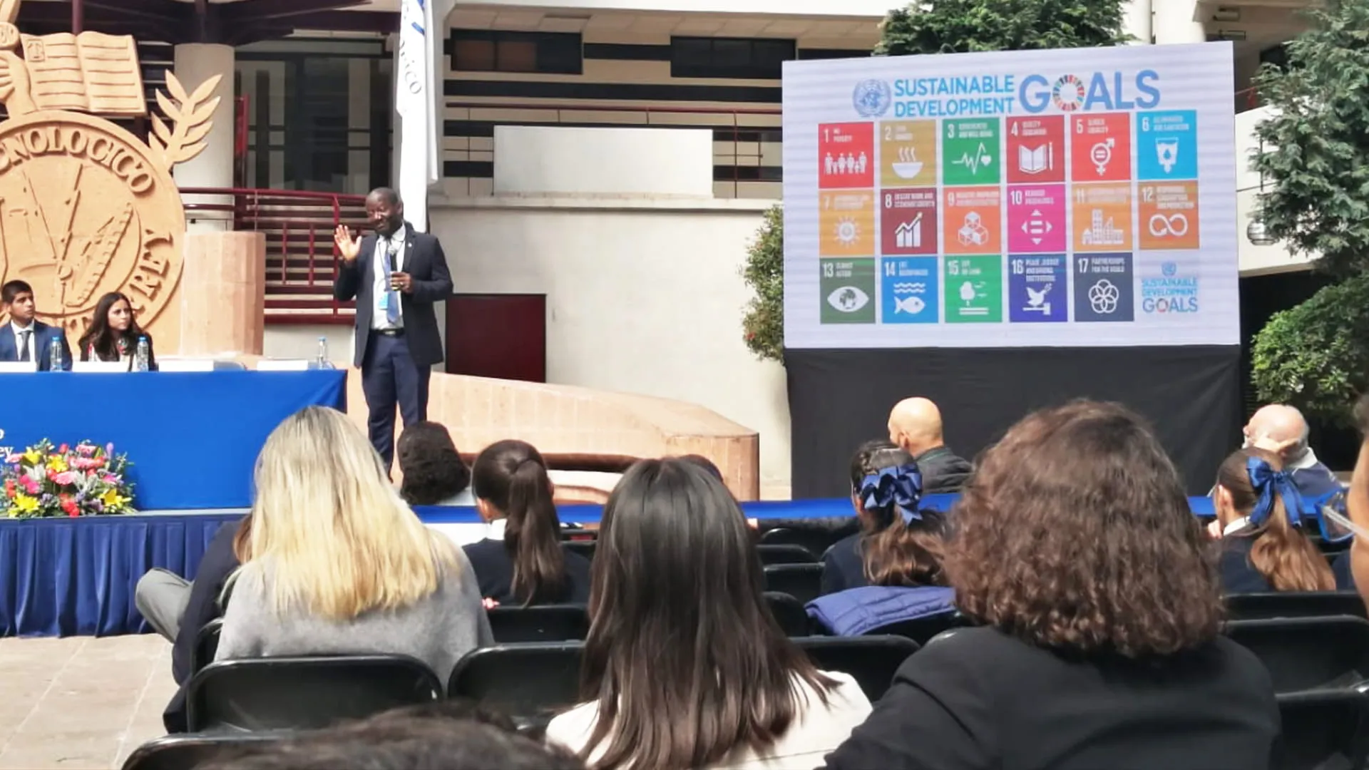 Diálogos de paz el objetivo de la delegación chiapaneca