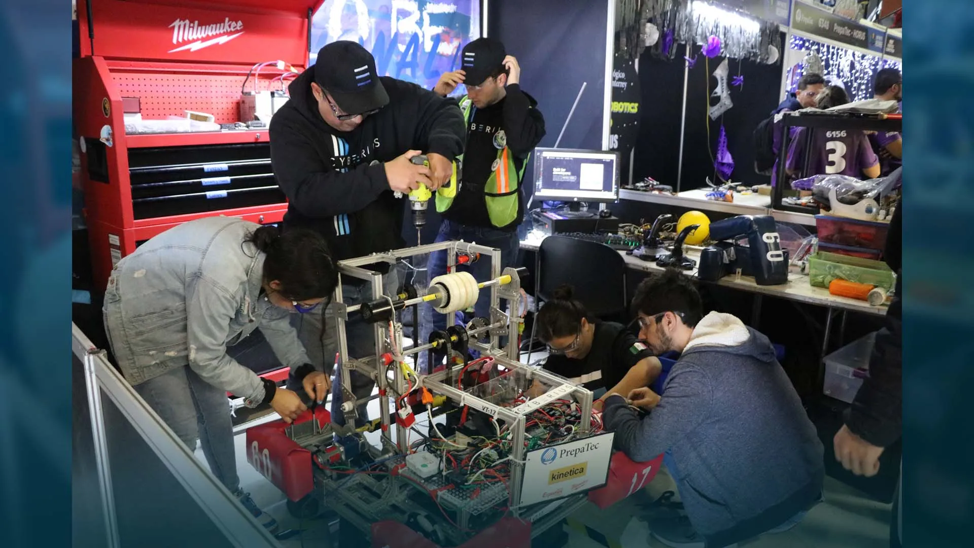 Vive Cyberius un torneo de conocimientos y experiencias