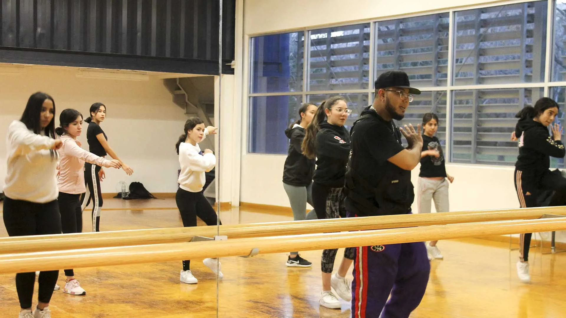 Martín-Martinez-dando-clases