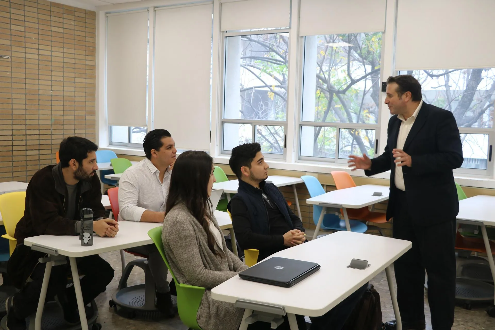 Va Ciencias Sociales y Gobierno por un enfoque en la multidisciplina