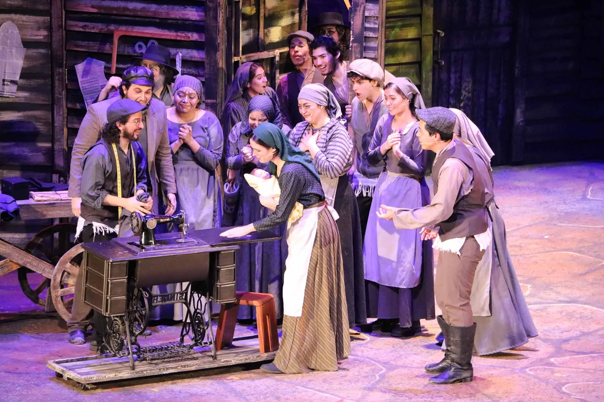 ¡Deleite musical! Destacan alumnos en ‘El Violinista en el Tejado’