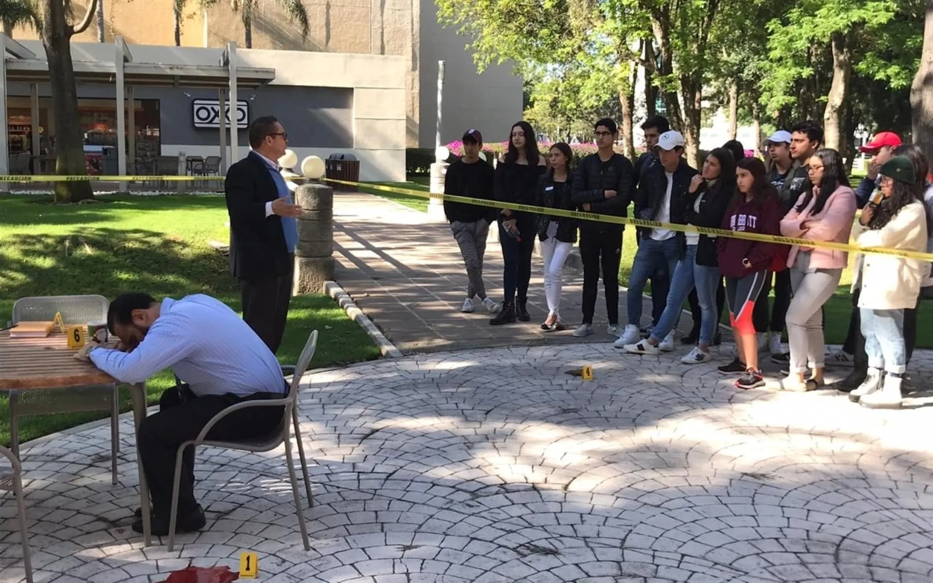 En Taller de Criminalística alumnos de PrepaTec Guadalajara aprenden sobre Juicios Orales