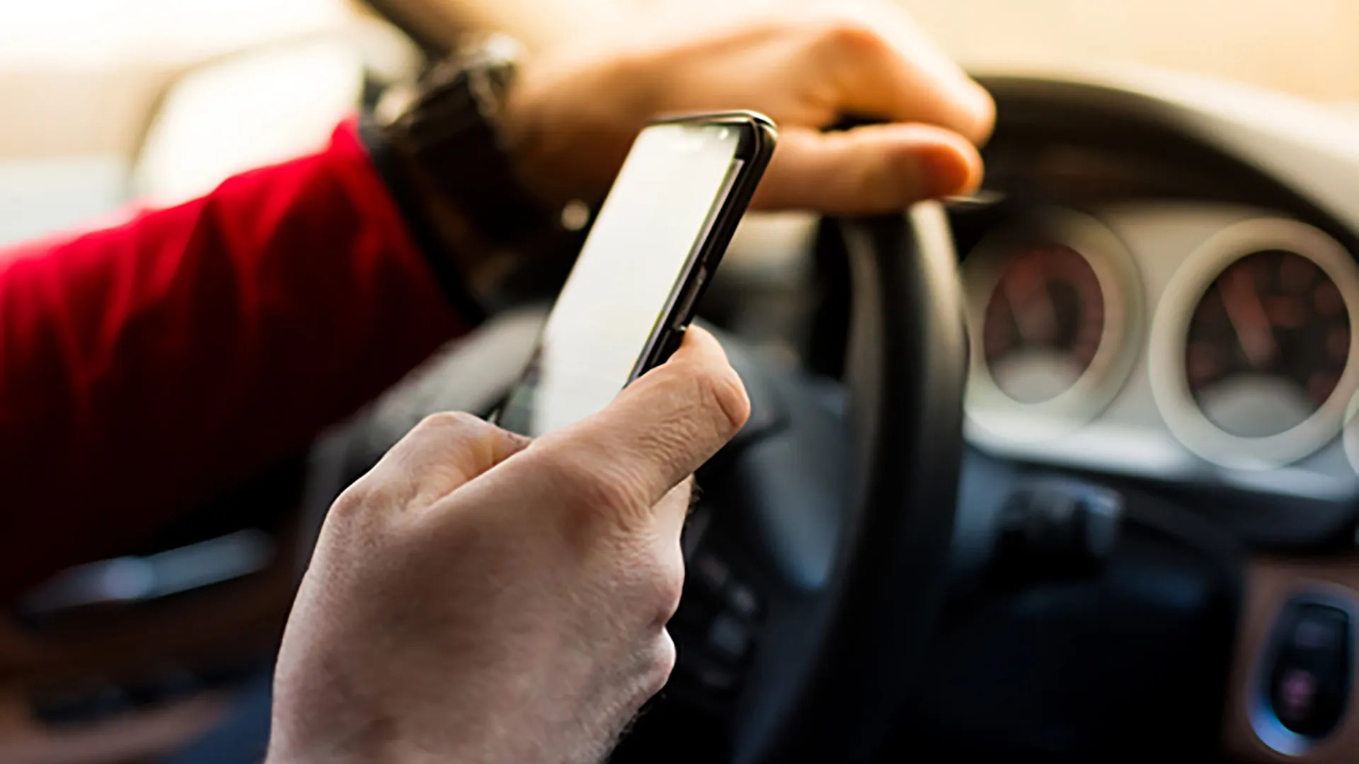 Mensajear y conducir