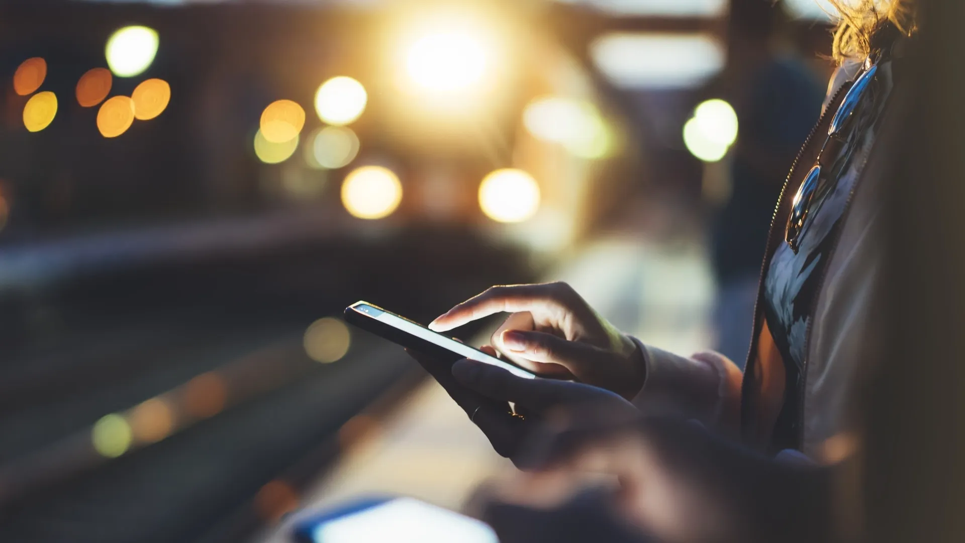 Ser responsables y tener cuidado al usar las plataformas digitales es importante.