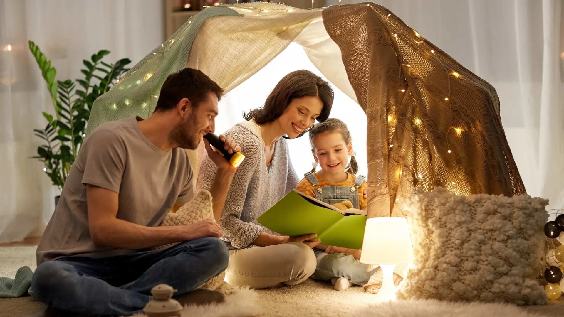 Un padre o madre puede ser "el espejo" de su peque durante la cuarentena