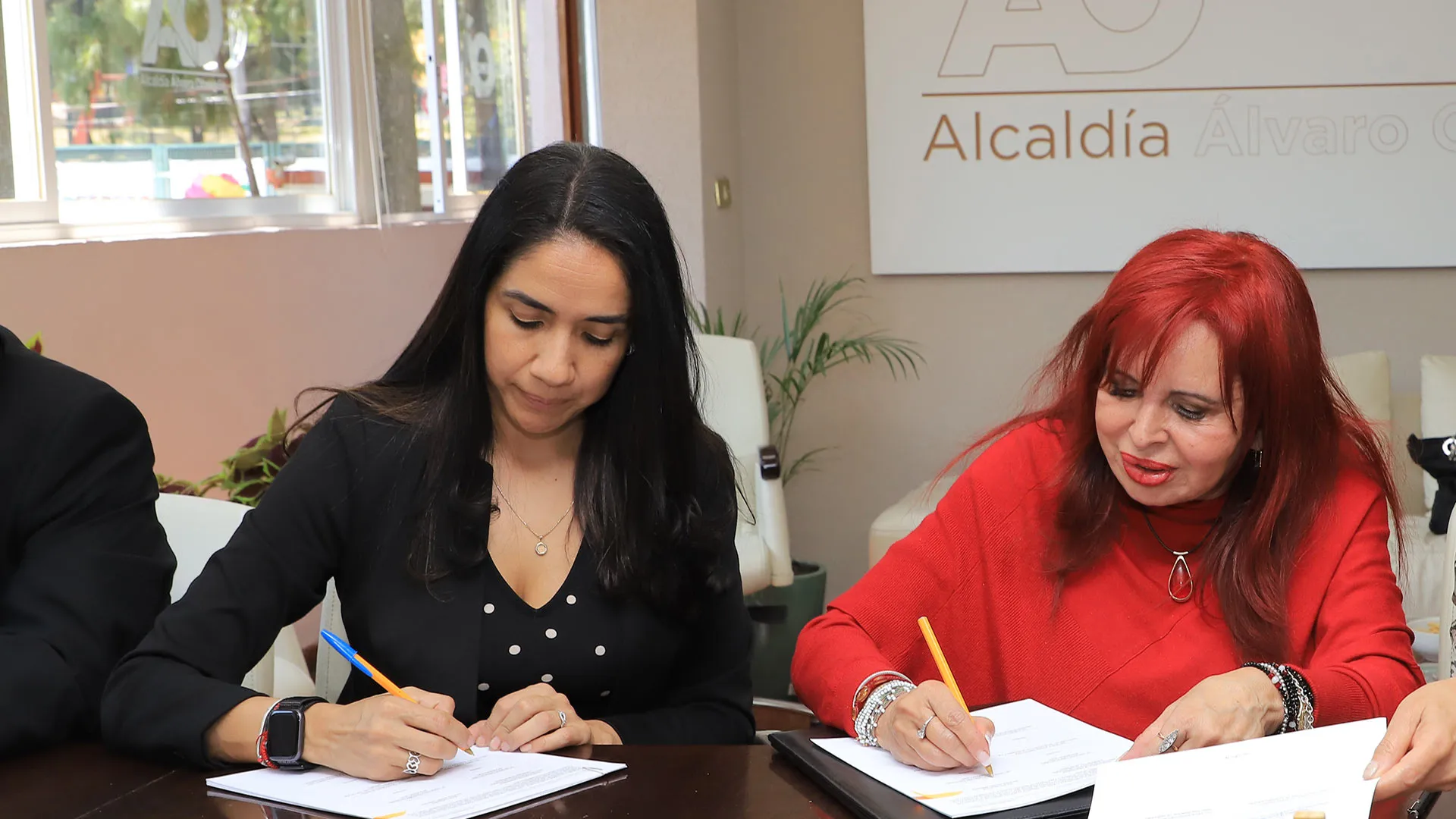 firma de convenio entre alcaldía y tec