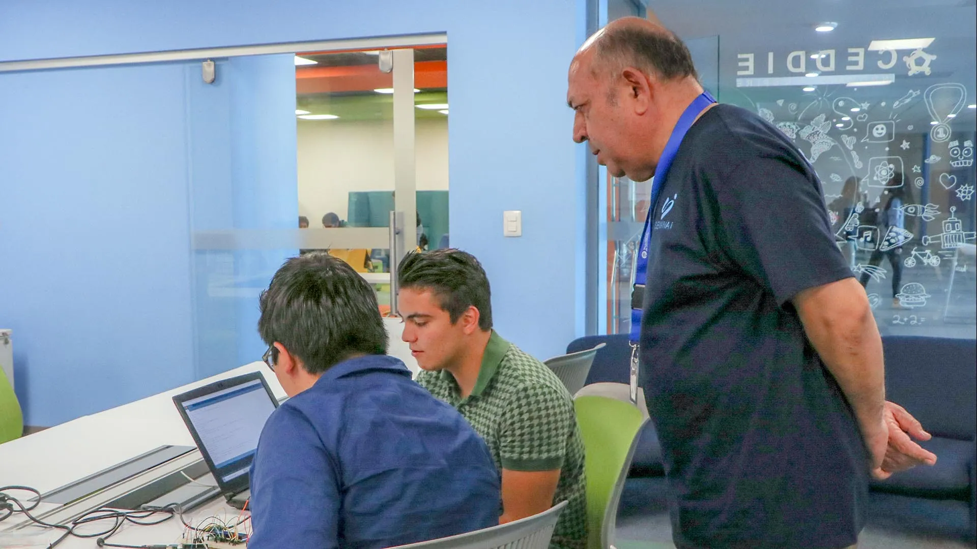 profesor-Raul-Semanai-Campus-Juárez