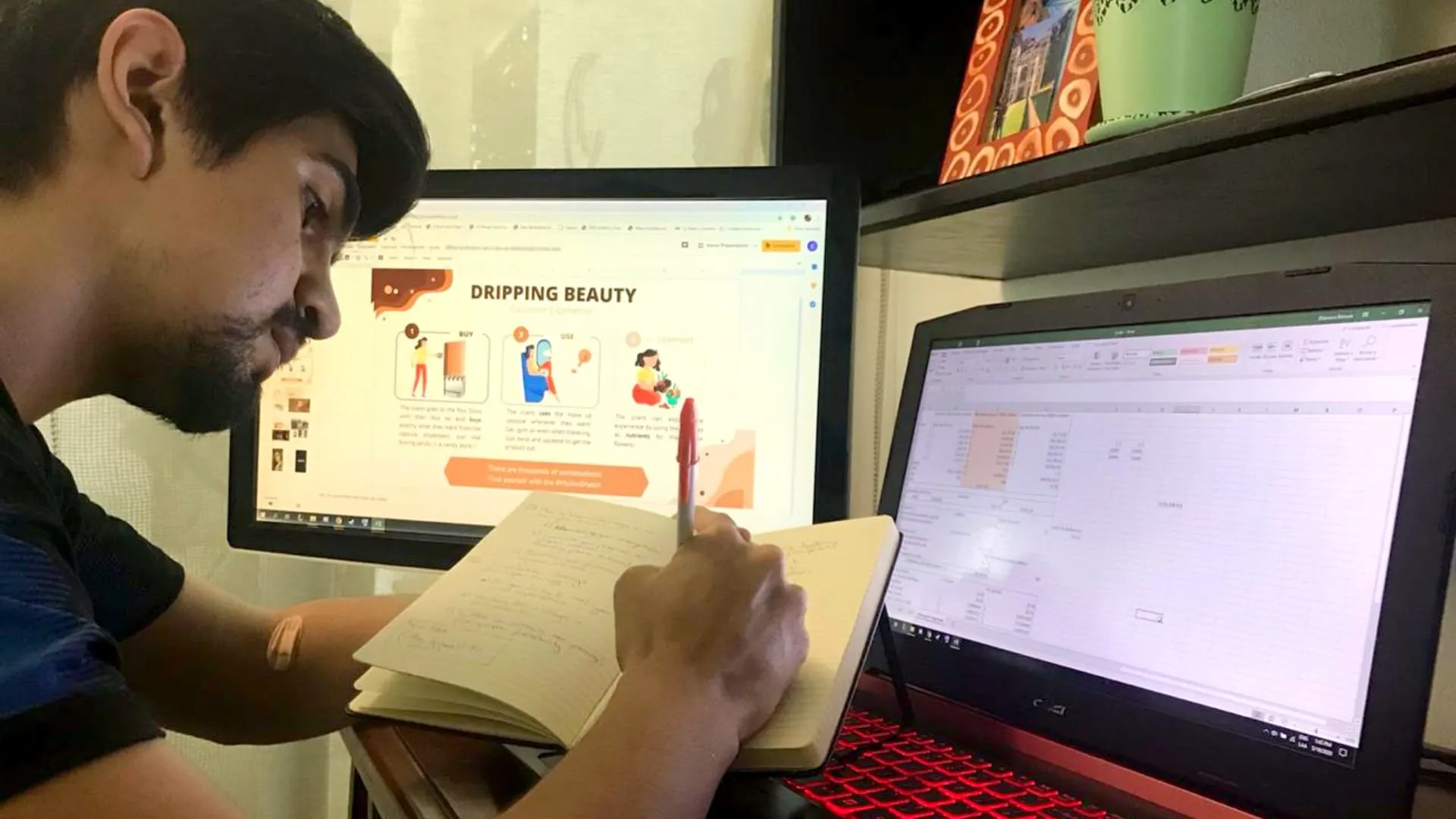 Erick Gervacci, integrante del equipo, trabajando en la propuesta para el reto L'Oréal.