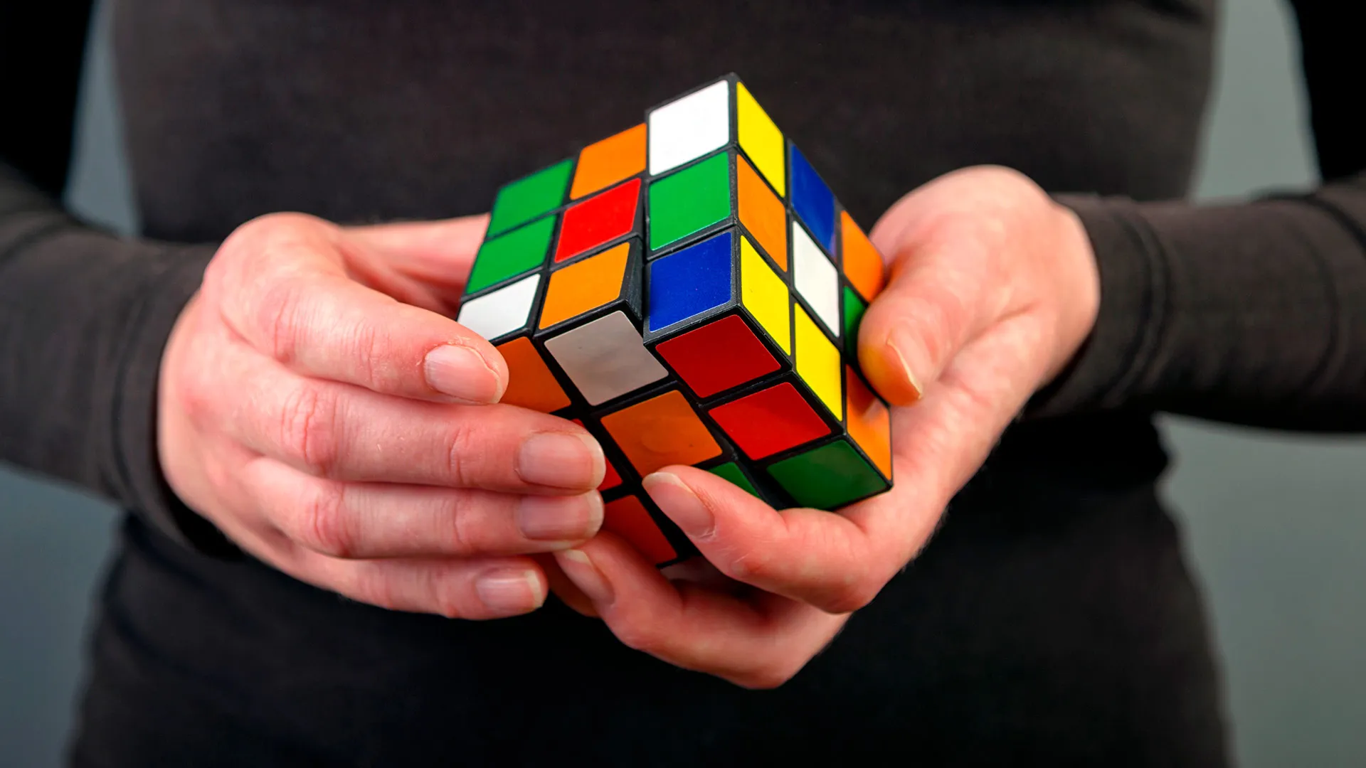 Profesor-cubo-rubik-irapuato