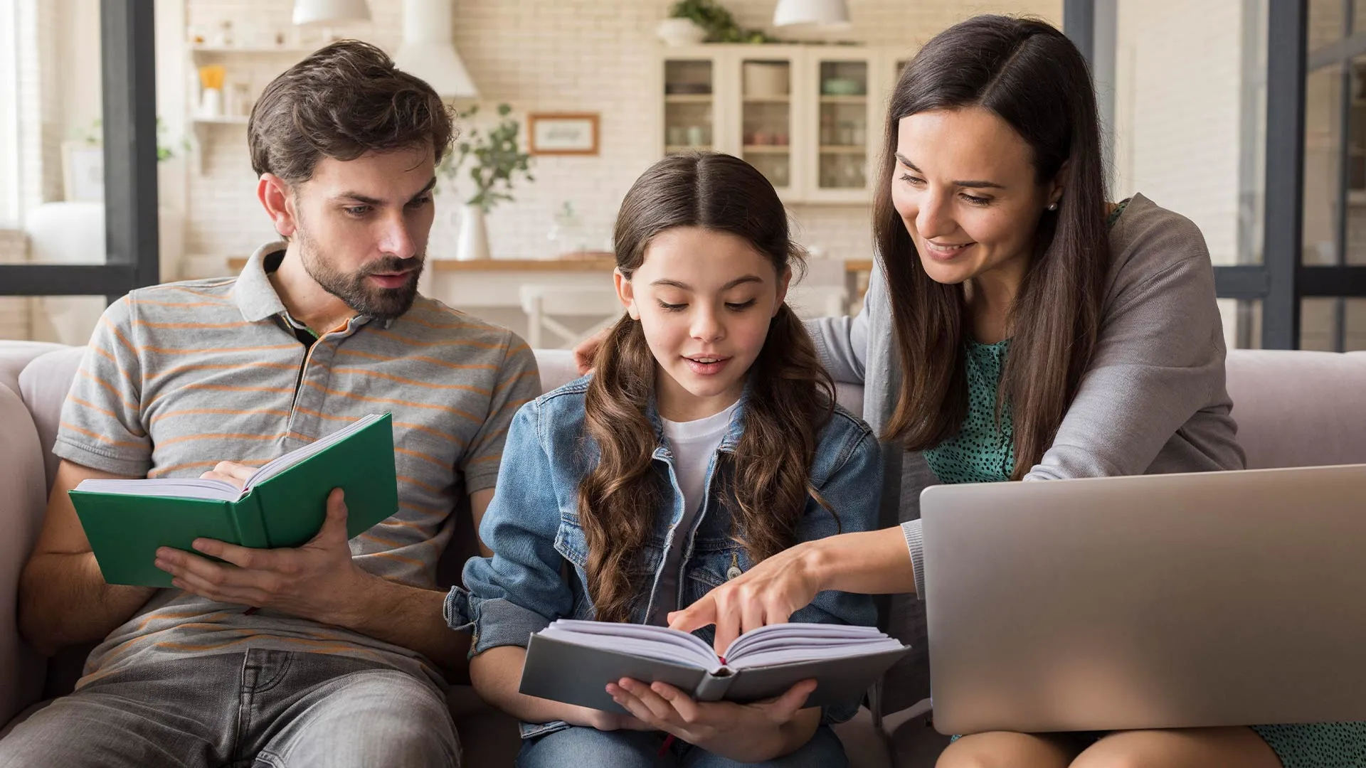 ¡Sé el ejemplo! La familia como raíz del Liderazgo según experta Tec