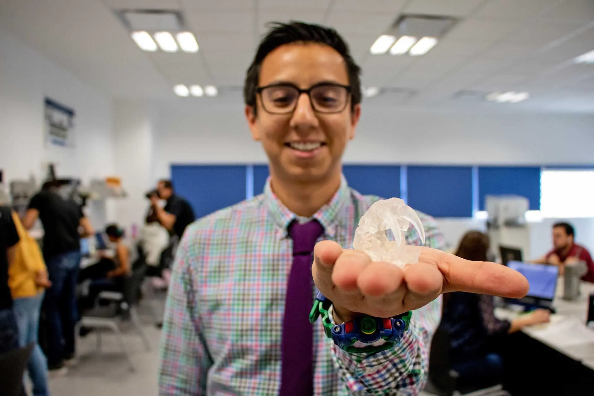 Conoce el laboratorio de Metamateriales, un espacio dedicado a la investigación mecánica.
