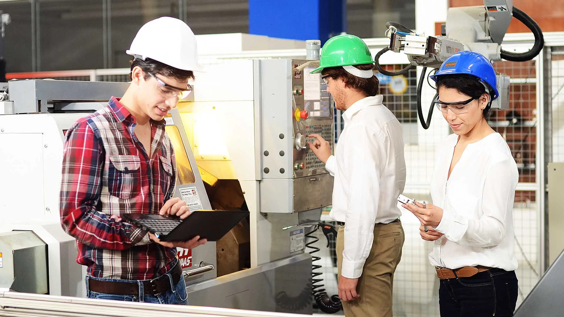 Alumnos de Ingeniería Industrial del Tec en Torreón