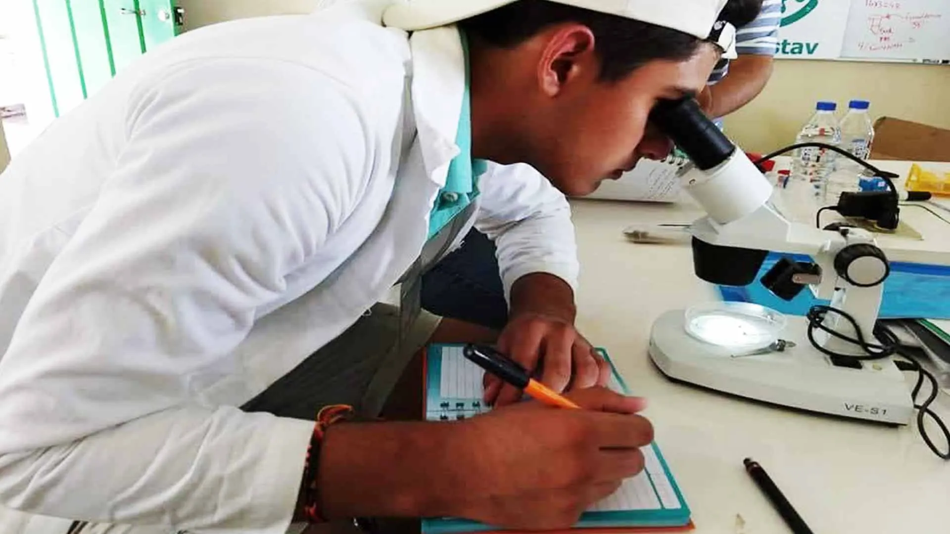 Juan Carlos Reyes, beca al talento emprendedor en tec torreon