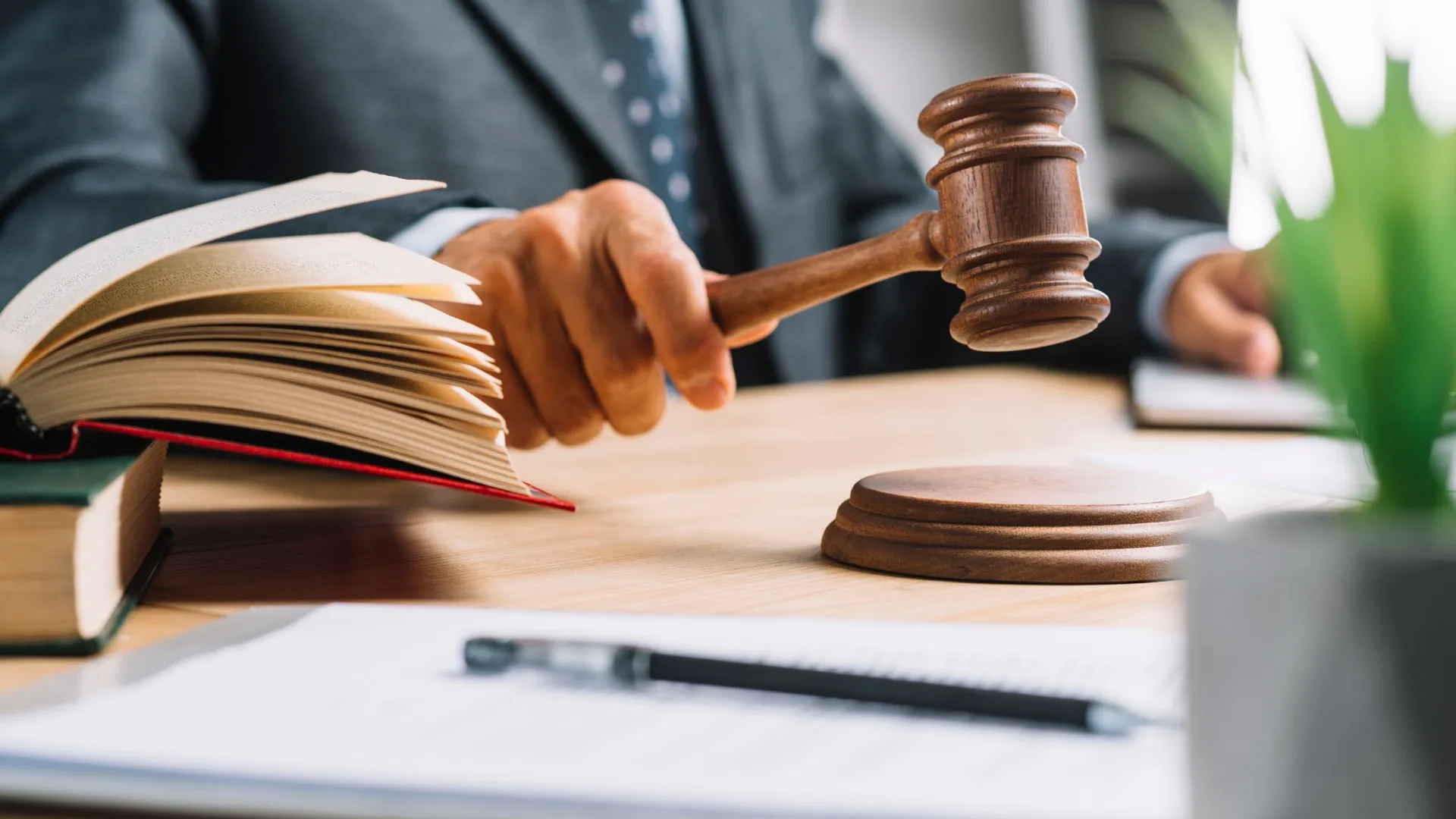 Conversatorio con ministro de la SCJN