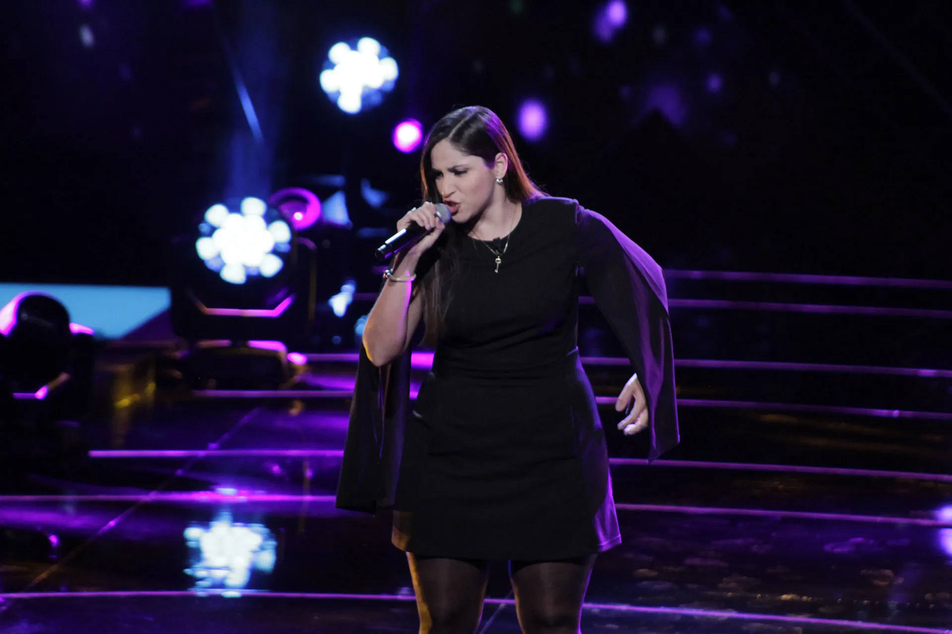 Montserrat Bernal egresada del Tec cautivó en el programa La Voz