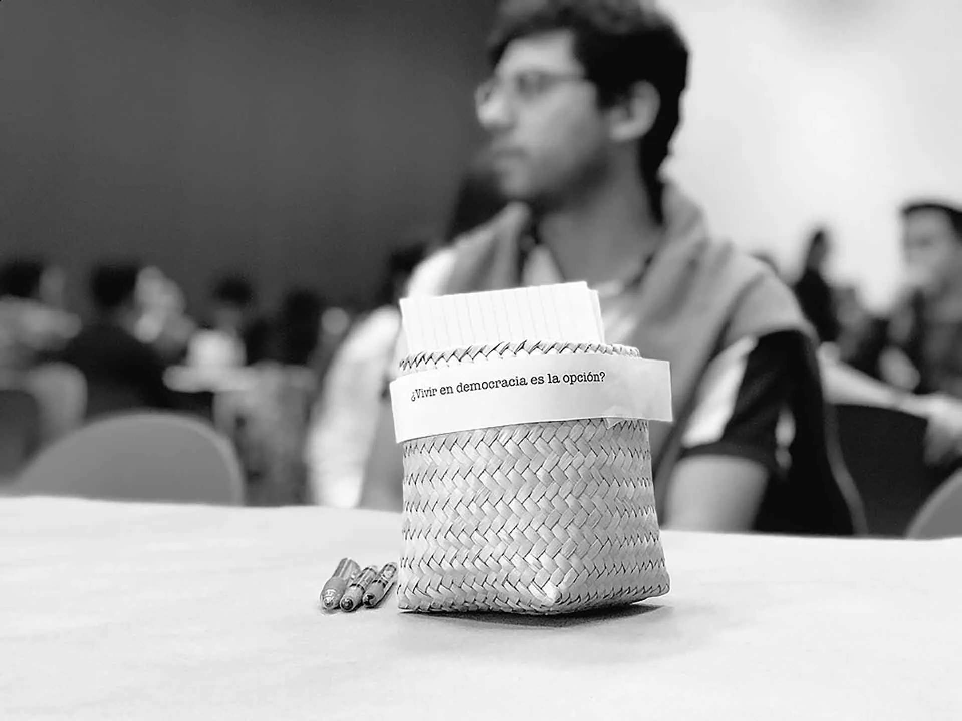 Consejero del INE charla con alumnos del Tec sobre los retos de la democracia