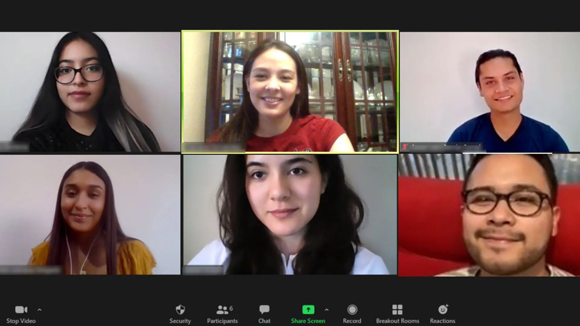 Peer mentors en una reunión Zoom