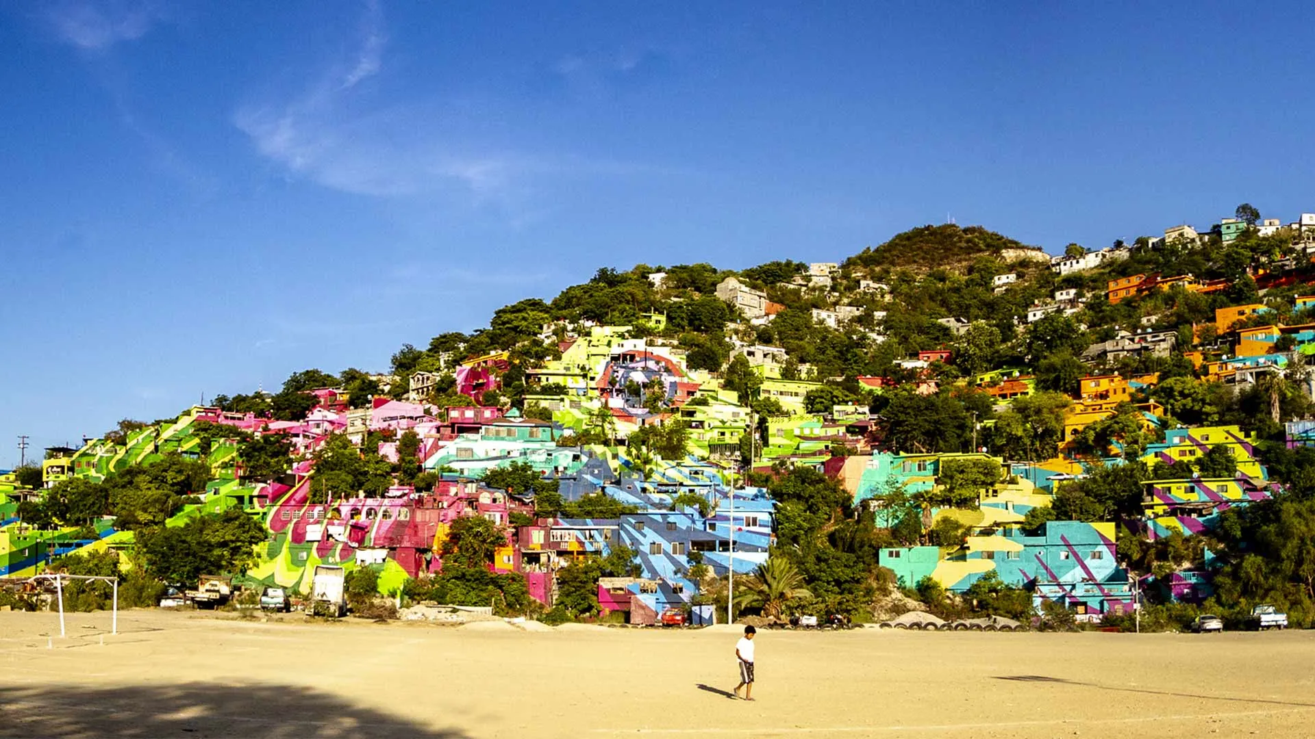 El Cerro de la Campana cuenta con un mega mural que fue parte de un programa de la Iniciativa Campana-Altamira.